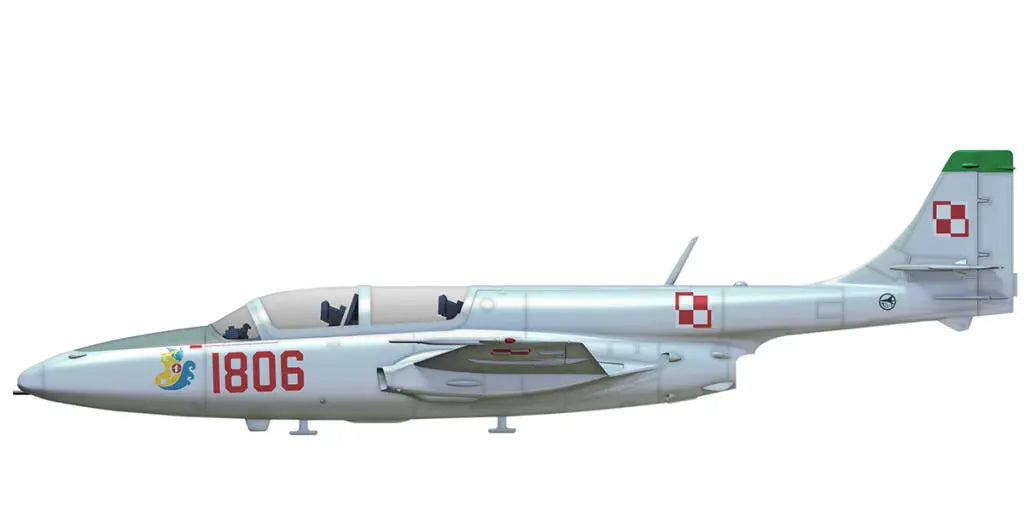 Arma Hobby 1:72 TS-11 Iskra bis DF Expert Set Plastic Model Kit Arma Hobby