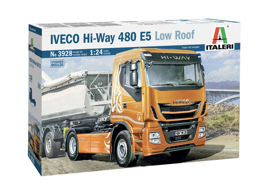 Italeri 1/24 IVECO HI-WAY 480 E5 LOW ROOF Plastic Model Kit Italeri