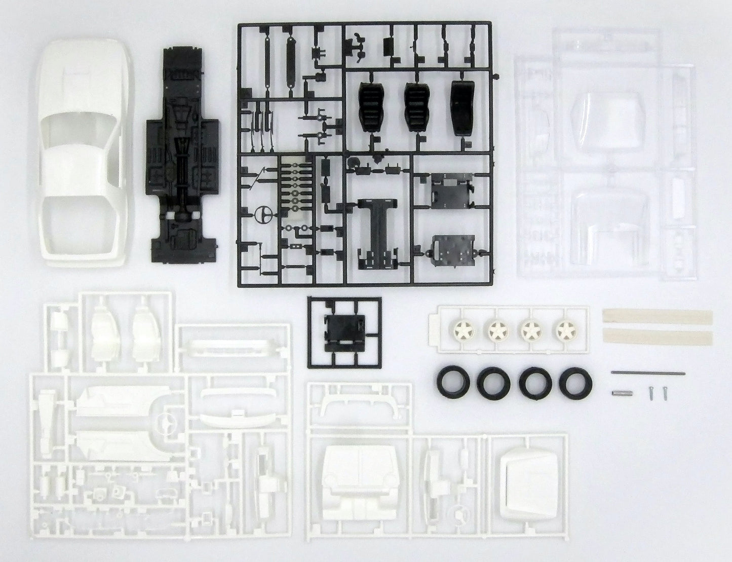 Fujimi 1/24 Savannah RX-7 FC3S Late Type (High Society Car Version) [HC-7] Plastic Model Kit Fujimi