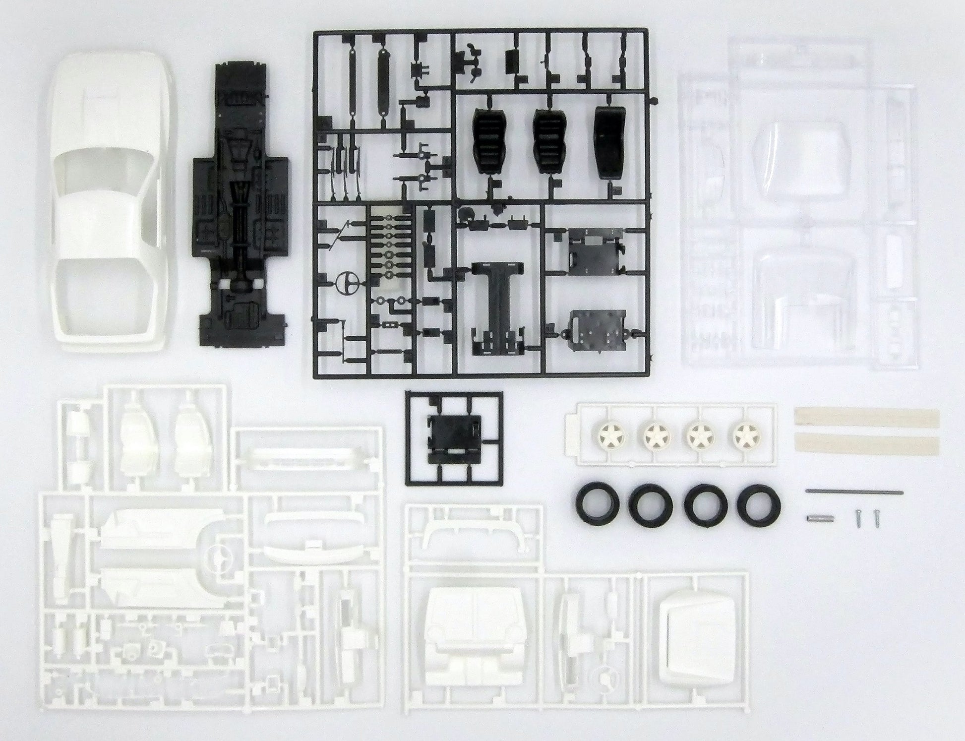 Fujimi 1/24 Savannah RX-7 FC3S Late Type (High Society Car Version) [HC-7] Plastic Model Kit Fujimi