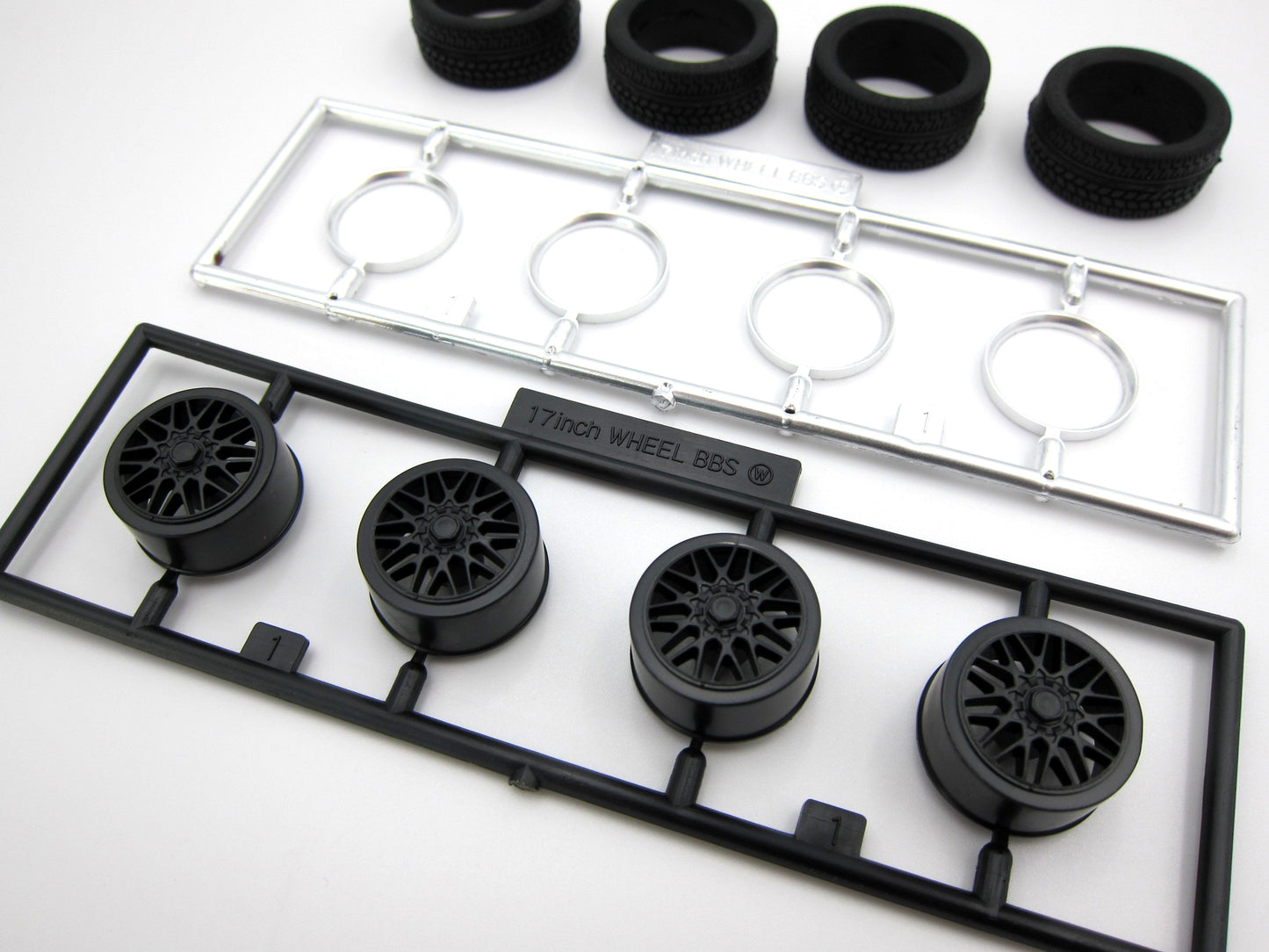 Fujimi 1/24 Nissan Skyline GT-R (R32) Rena [WM-3] Plastic Model Kit Fujimi