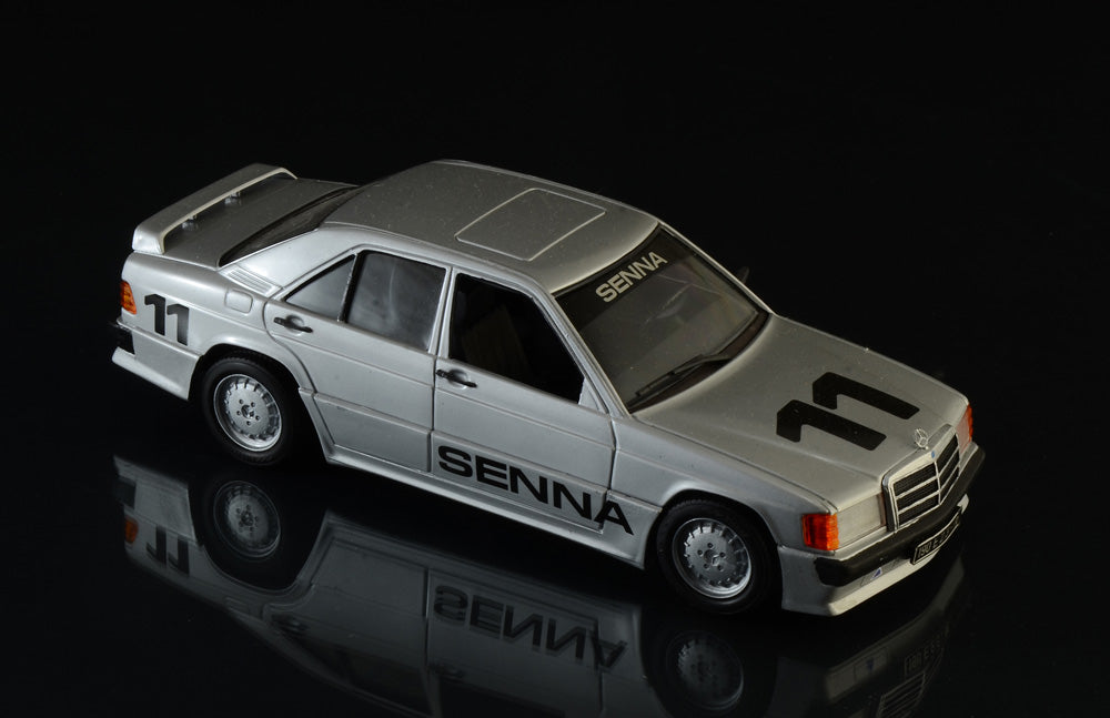 Italeri 1:24 Mercedes-Benz 190E 2.3 16v Plastic Model Kit Italeri