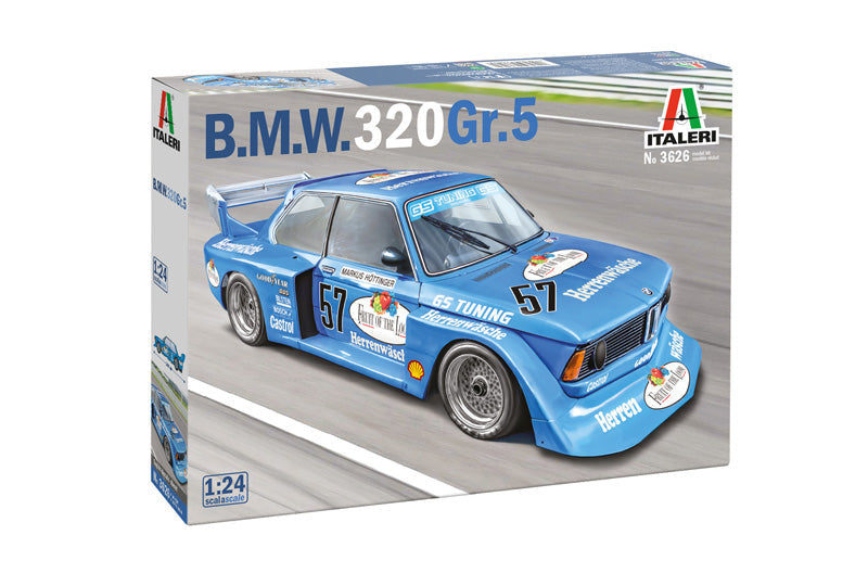Italeri 1:24 BMW. 320 Group 5 Plastic Model Kit Italeri