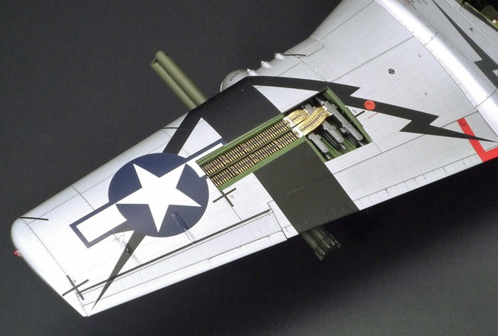 Tamiya 1:32 North American P-51D/K Mustang Pacific Theater