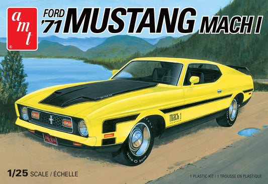 AMT 1/25 1971 Ford Mustang Mach I  Plastic Model Kit