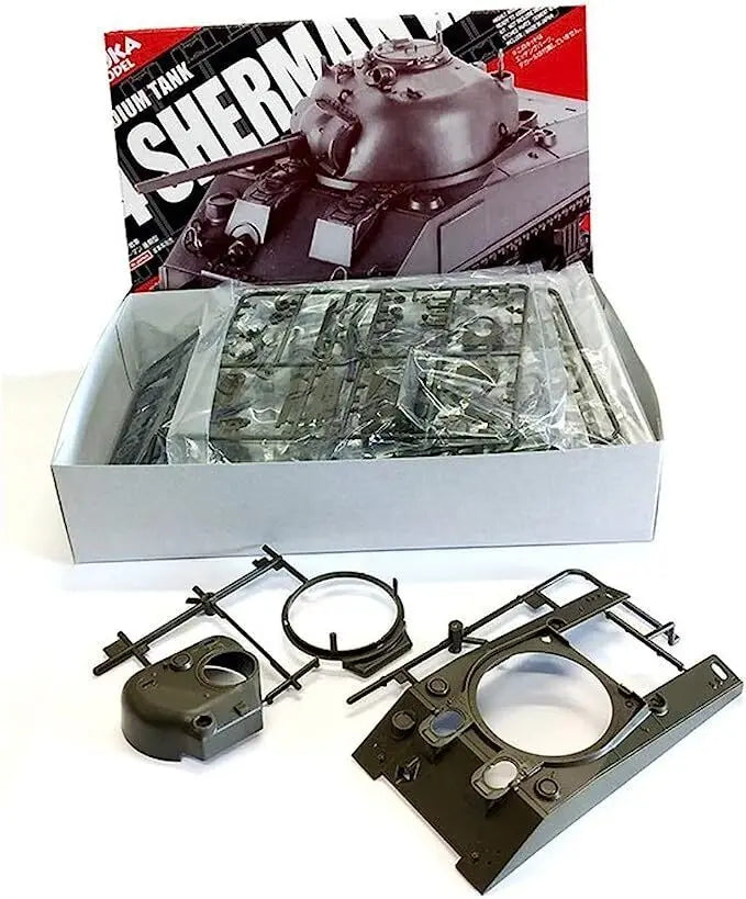 Asuka 1/35 U.S. Medium Tank M4 Sherman late Plastic Model Kit Asuka Model