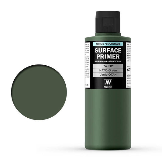 Vallejo Surface Primer Color NATO Green 200 ml