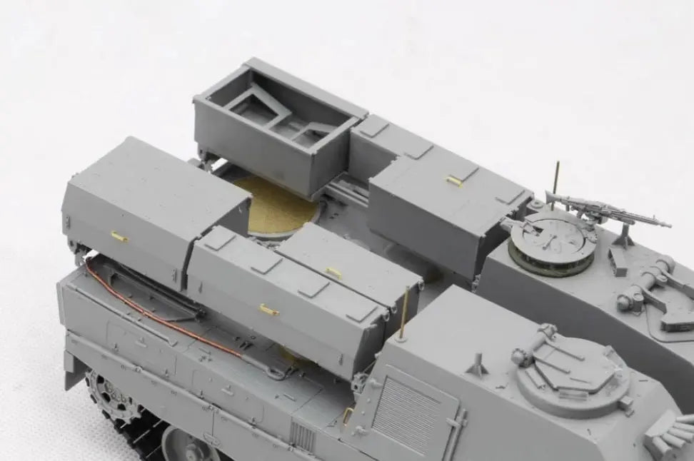 Border Model 1/35 Kodiak Swiss Series/German Demonstrator AEV-3 Pionierpanzer (2 in 1) Plastic Model Kit Border Model
