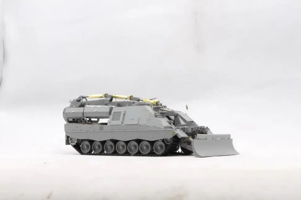 Border Model 1/35 Kodiak Swiss Series/German Demonstrator AEV-3 Pionierpanzer (2 in 1) Plastic Model Kit Border Model