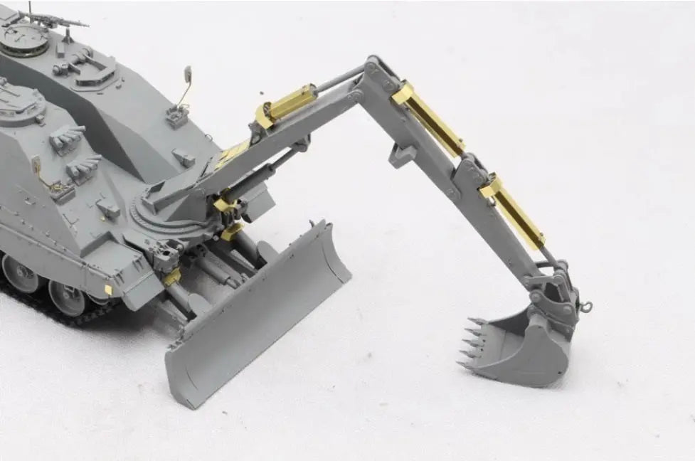 Border Model 1/35 Kodiak Swiss Series/German Demonstrator AEV-3 Pionierpanzer (2 in 1) Plastic Model Kit Border Model