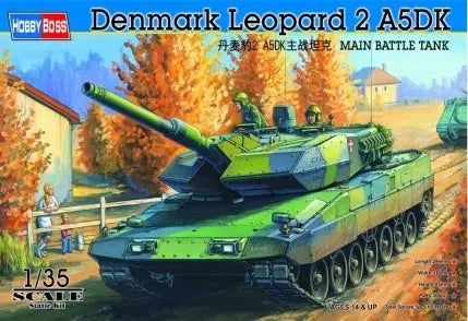 HobbyBoss 1/35 Danish Leopard 2A5DK Tank Plastic Model Kit HobbyBoss