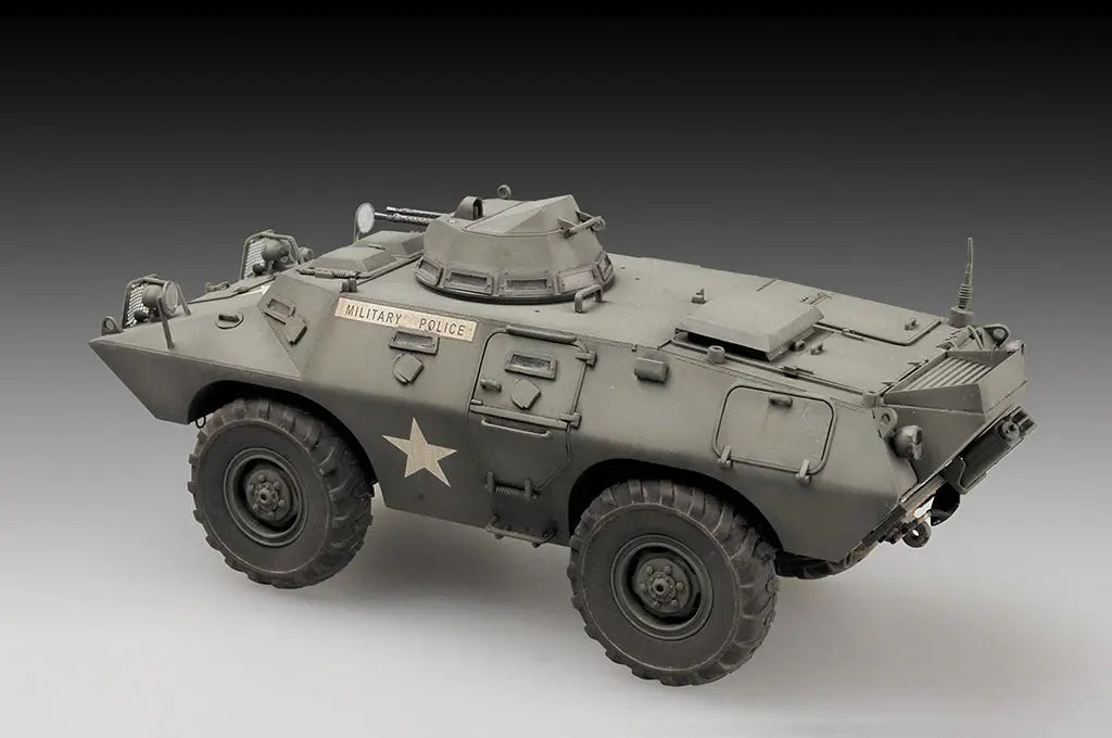 Trumpeter 1/72 M706 Commando Armored Car in Vietnam Plastic Model Kit Trumpeter