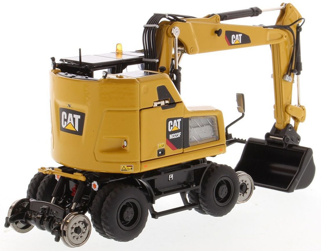 Diecast Masters 1:50 Highline Series CAT M323F Railroad Wheel Hydraulic Excavator