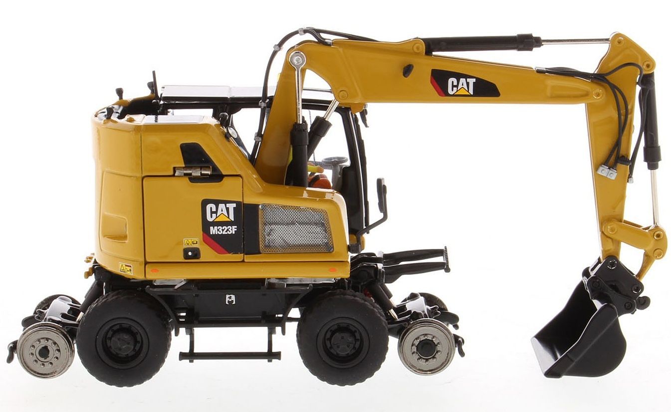 Diecast Masters 1:50 Highline Series CAT M323F Railroad Wheel Hydraulic Excavator